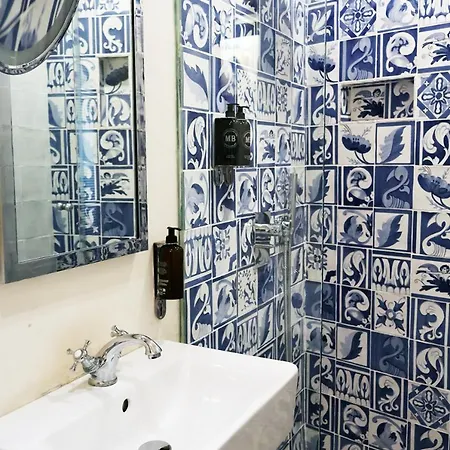 Cort Hotel 4*