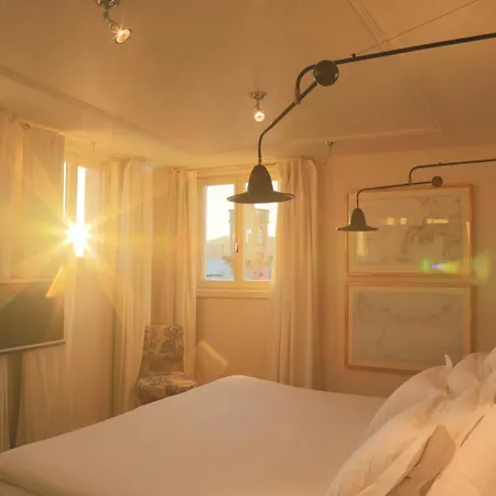 Hotel Cort 4*